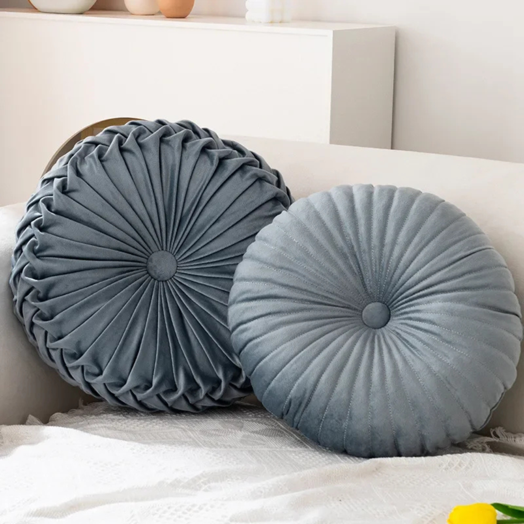 Fluffy Dekorativt Pyntepude – Blødt Polyester i Creme til Stue eller Soveværelse